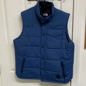 The North Face Men's Navy XL Insulated Vest